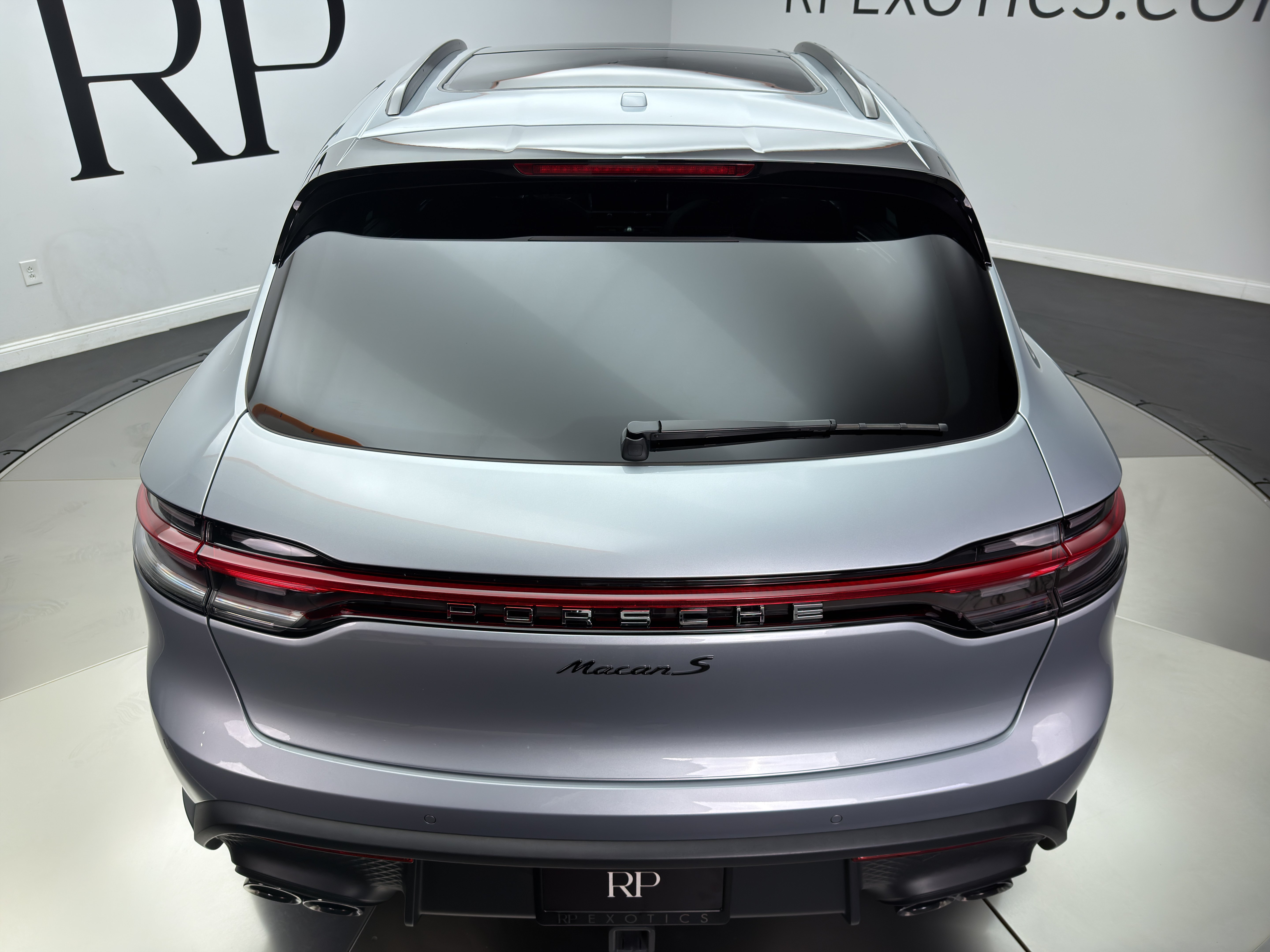 Used 2025 Porsche Macan S AWD/4WD image 11