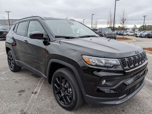 New 2026 Jeep Compass Latitude image 15