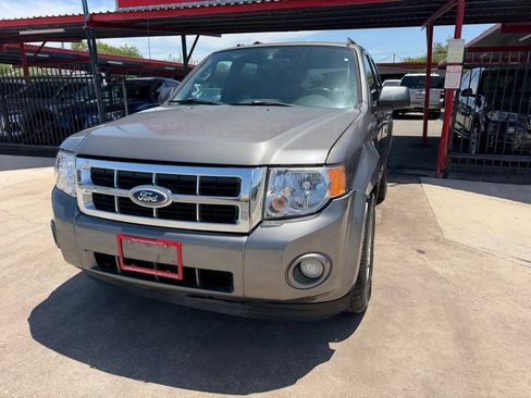 Used 2011 Ford Escape XLT AWD/4WD image 39