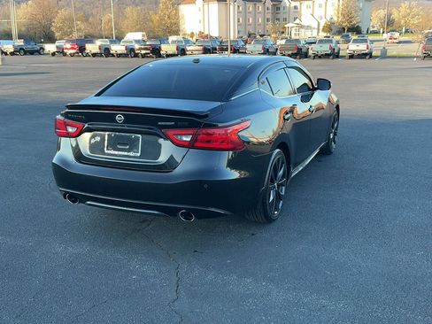 Used 2018 Nissan Maxima SR w/ Midnight Edition FWD image 7