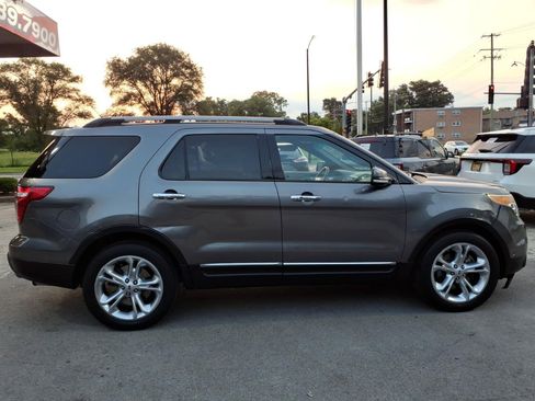 Used 2014 Ford Explorer Limited w/ Equipment Group 302A AWD/4WD image 2