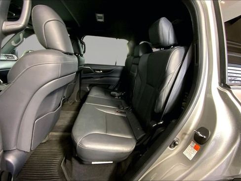 Certified 2024 Lexus LX 600 4WD w/ Appearance Package image 19