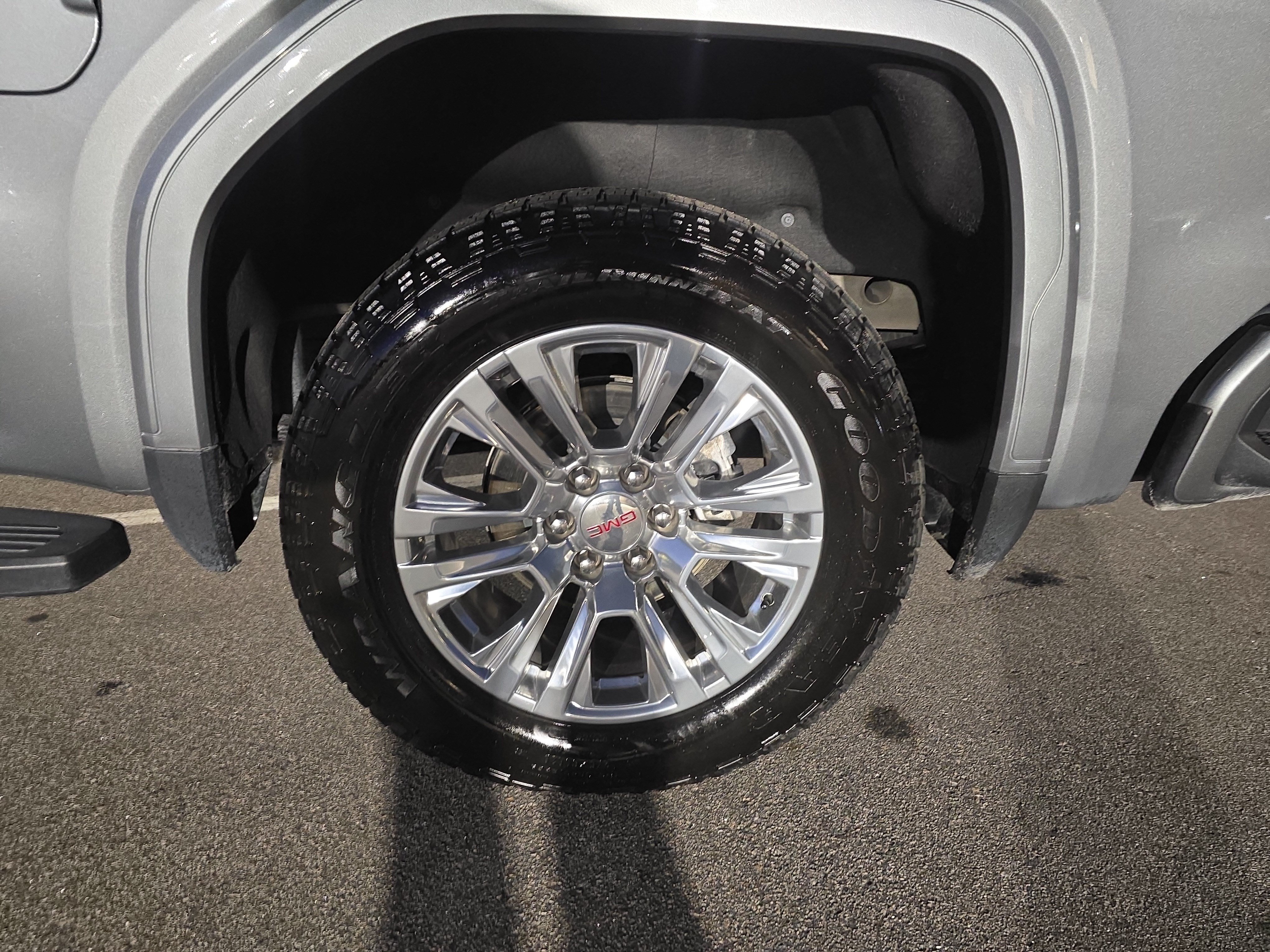 Used 2023 GMC Sierra 1500 Denali w/ Technology Package AWD/4WD image 32