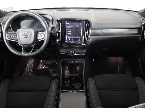 Used 2023 Volvo XC40 Recharge Plus AWD/4WD image 13