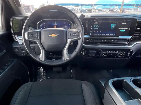 Used 2025 Chevrolet Silverado 2500 LT w/ Convenience Package image 6