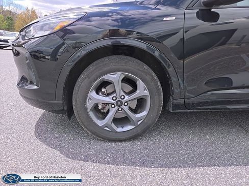 Used 2023 Ford Escape ST-Line w/ Tech Pack #1 image 4