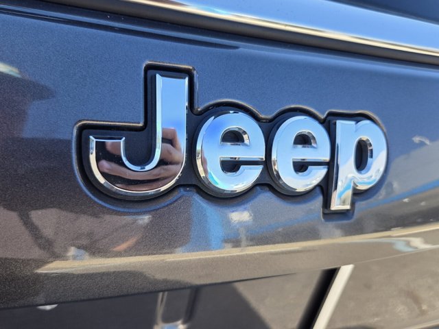 Used 2022 Jeep Compass Latitude AWD/4WD image 28