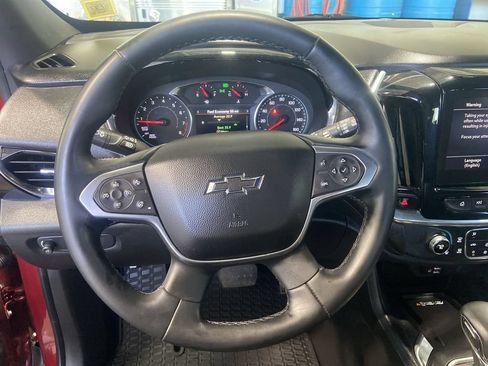 Used 2023 Chevrolet Traverse RS AWD/4WD image 11