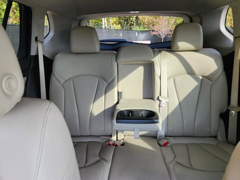 Used 2020 Buick Envision Essence image 18