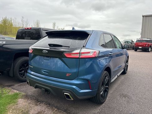 Used 2019 Ford Edge ST w/ Equipment Group 401A AWD/4WD image 3