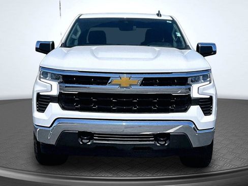 Used 2024 Chevrolet Silverado 1500 LT AWD/4WD image 3