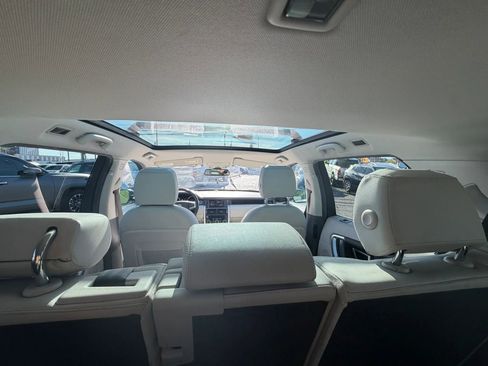 Used 2017 Land Rover Discovery Sport HSE image 20