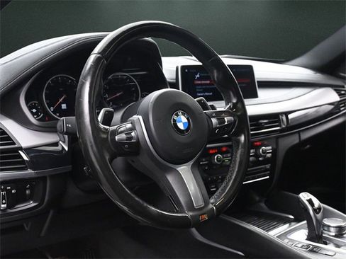 Used 2019 BMW X6 xDrive35i w/ M Sport Package image 25