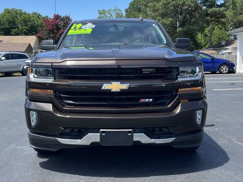 Used 2019 Chevrolet Silverado 1500 LT w/ LPO, Chrome Package AWD/4WD image 22