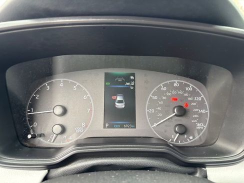 Certified 2025 Toyota Corolla SE image 29