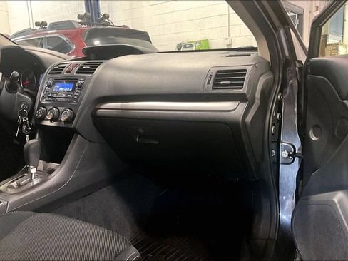 Used 2014 Subaru Crosstrek 2.0i Premium AWD/4WD image 16