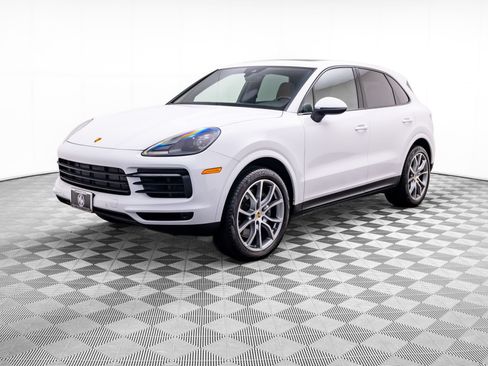 Used 2023 Porsche Cayenne AWD/4WD image 1