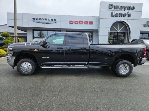 New 2026 RAM 3500 Big Horn AWD/4WD image 2