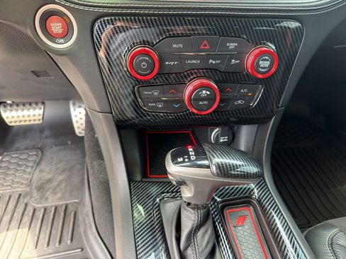 Used 2022 Dodge Charger SRT Hellcat w/ Alcantara Interior Package RWD image 15