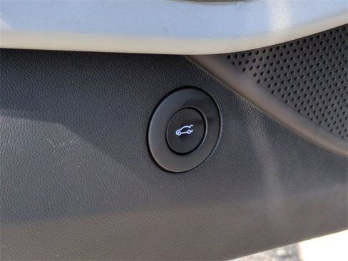 Certified 2021 Chevrolet Camaro SS image 15