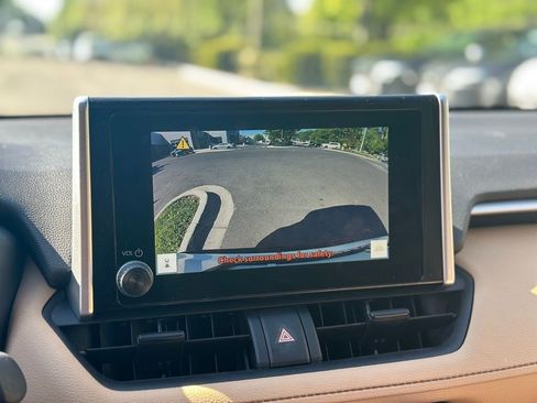 Used 2023 Toyota RAV4 XLE image 13