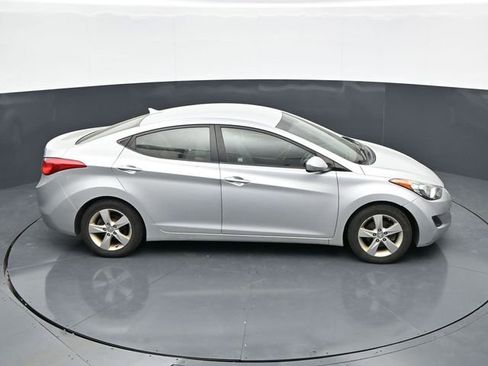 Used 2013 Hyundai Elantra GLS FWD image 16