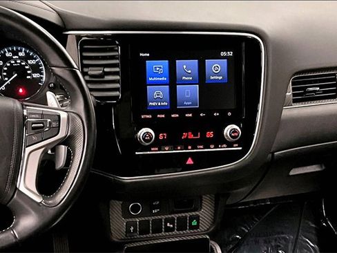 Used 2022 Mitsubishi Outlander SEL image 6