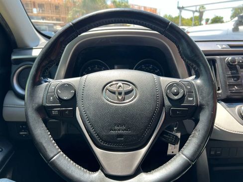 Used 2018 Toyota RAV4 XLE image 17