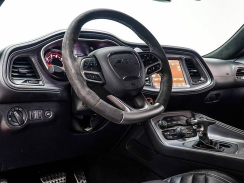 Used 2023 Dodge Challenger SRT Hellcat RWD image 5