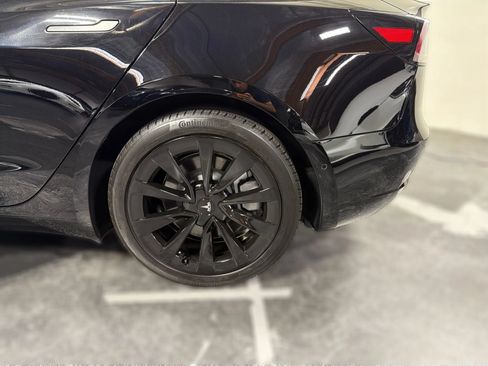 Used 2022 Tesla Model 3 Long Range AWD/4WD image 19
