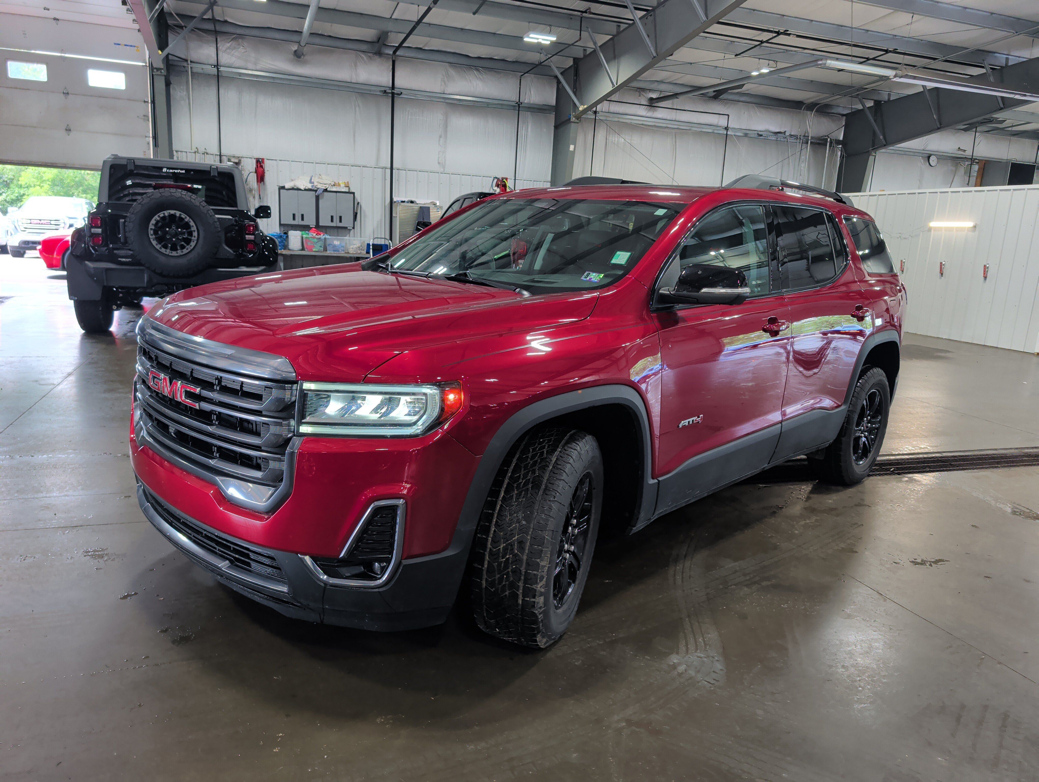 Used 2023 GMC Acadia AT4 w/ Technology Package AWD/4WD image 6