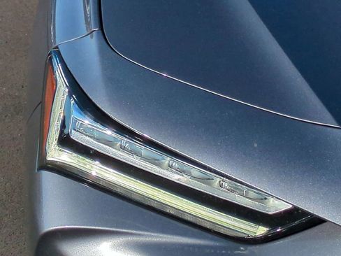 Used 2021 Acura TLX w/ Technology Package image 9