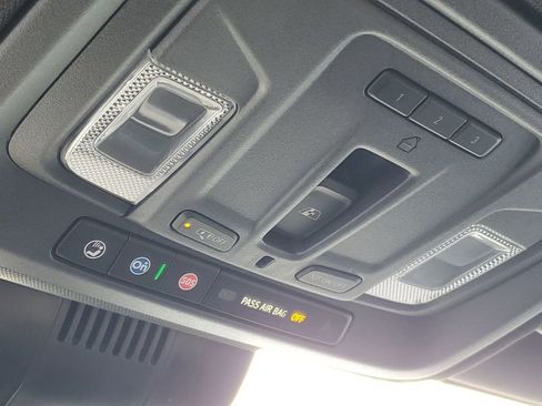 Used 2025 Chevrolet Silverado 2500 ZR2 w/ Technology Package image 21