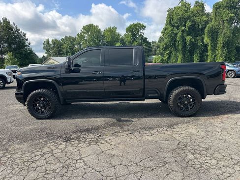 Used 2026 Chevrolet Silverado 2500 High Country w/ High Country Premium Package AWD/4WD image 9