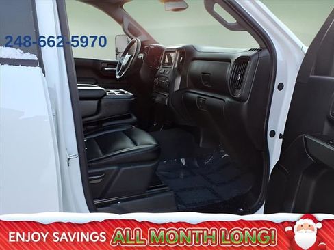 Used 2025 Chevrolet Silverado 2500 Custom w/ Custom Value Package image 9