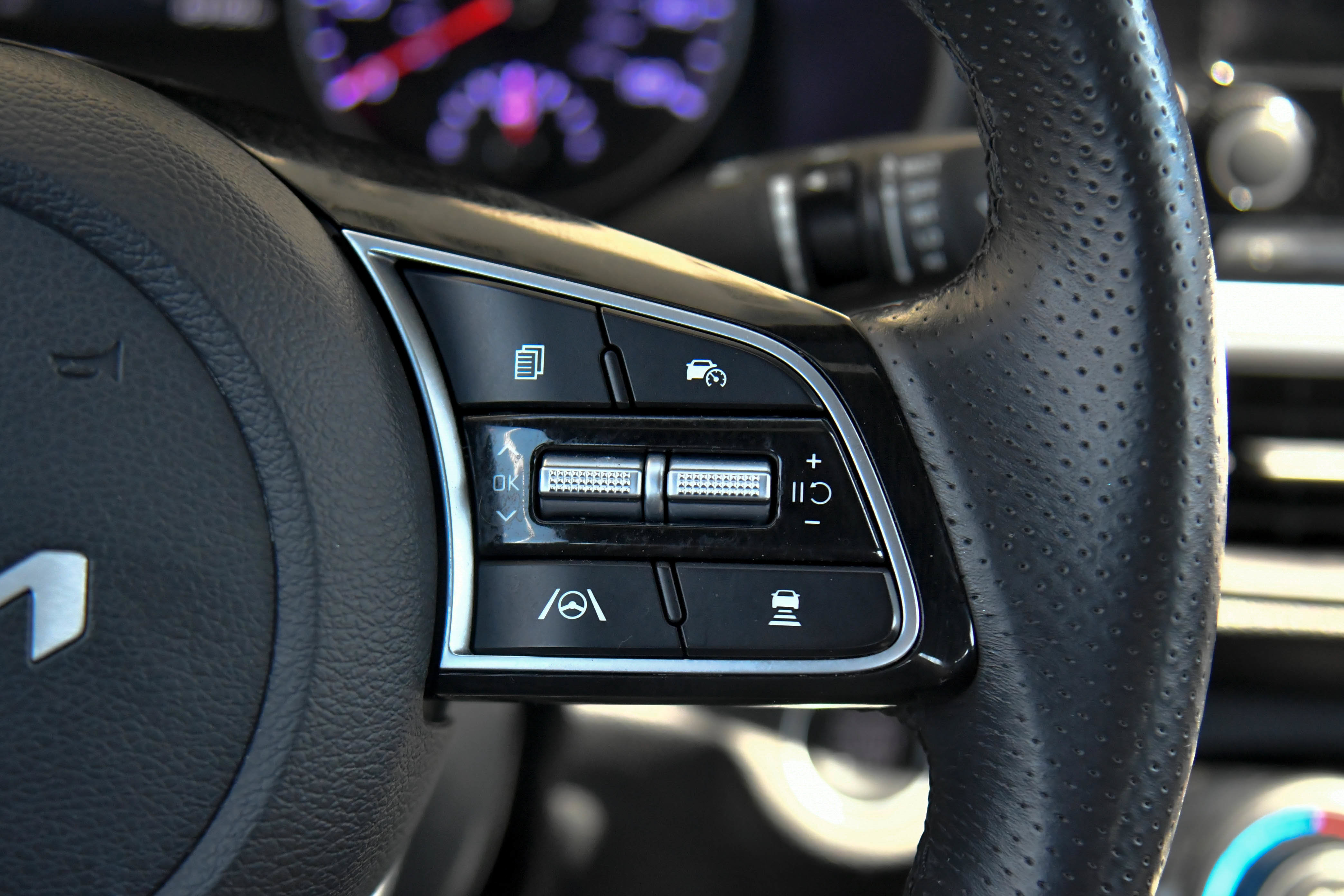 Used 2024 Kia Forte GT-Line w/ GT-Line Premium Package FWD image 32
