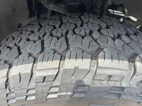 Certified 2025 Ford Expedition Tremor AWD/4WD image 10