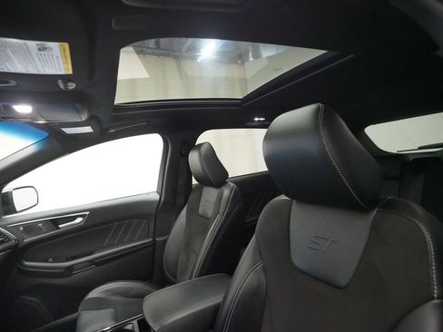 Used 2020 Ford Edge ST w/ Equipment Group 401A AWD/4WD image 34