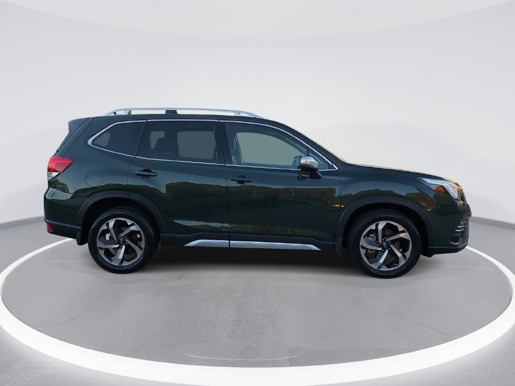 Used 2024 Subaru Forester Touring w/ Pop Package 2 AWD/4WD image 4