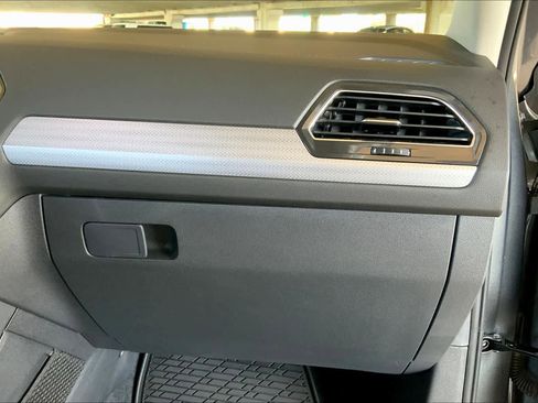 Certified 2023 Volkswagen Tiguan S image 17