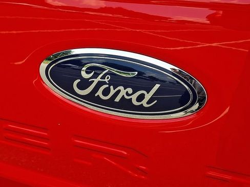 Used 2024 Ford F350 XLT w/ FX4 Off-Road Package AWD/4WD image 24