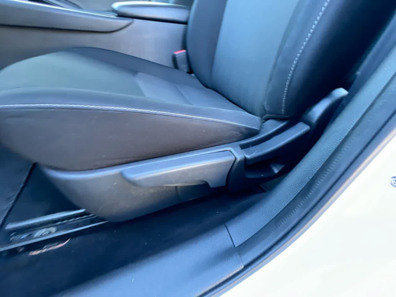 Used 2022 Nissan Sentra SV w/ All-Weather Package FWD image 12