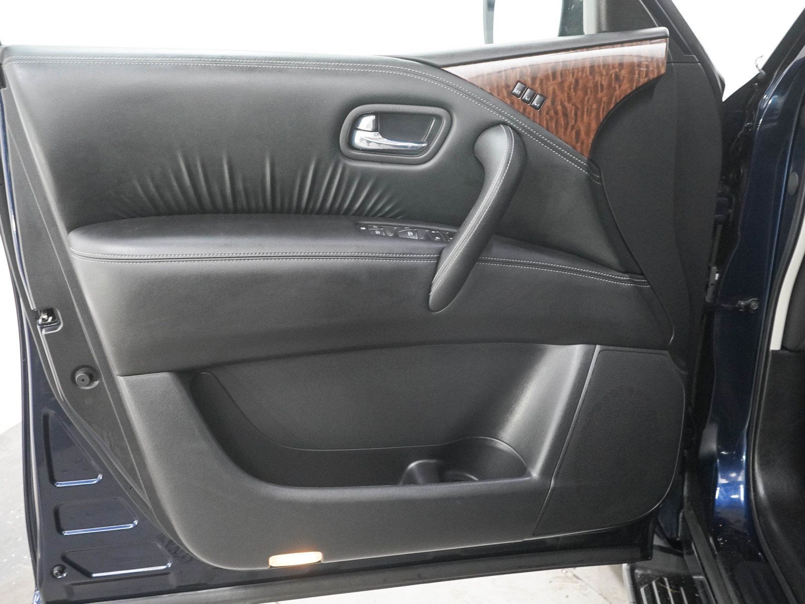 Used 2020 Nissan Armada SL w/ Premium Package AWD/4WD image 20