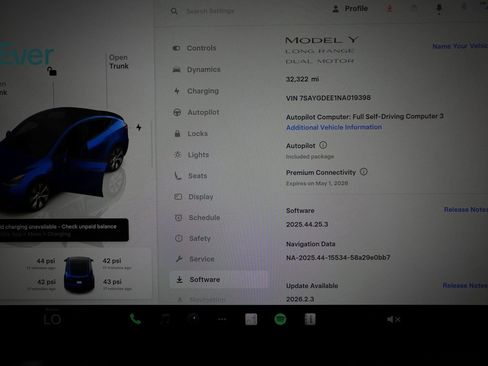 Used 2022 Tesla Model Y Long Range image 25