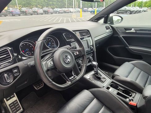 Used 2017 Volkswagen Golf R 4-Door AWD/4WD image 12