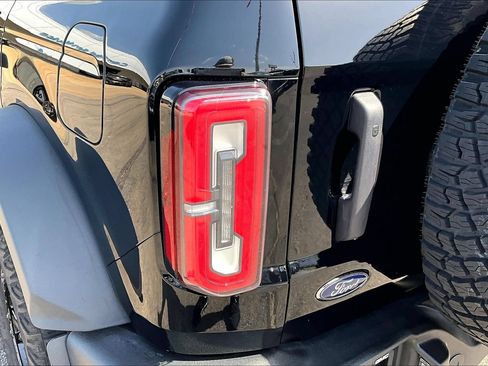 Used 2024 Ford Bronco Wildtrak AWD/4WD image 31