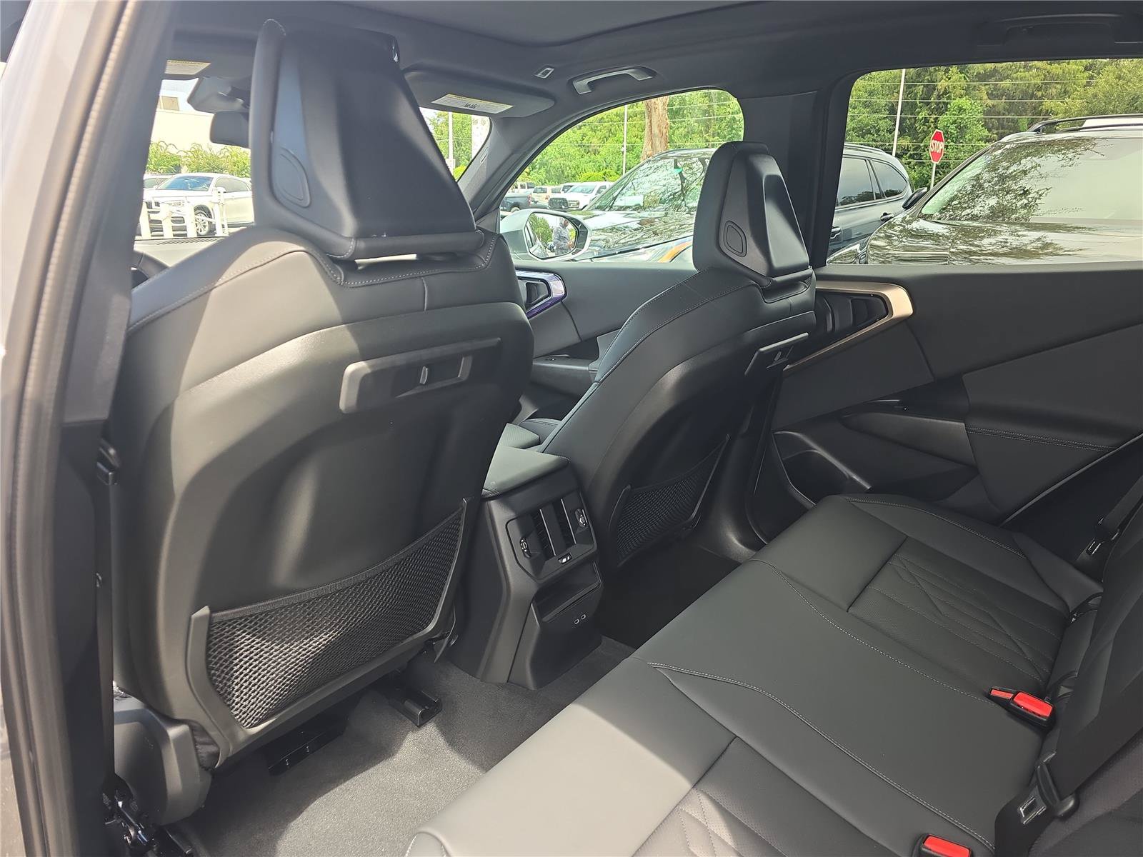 Certified 2025 BMW X3 xDrive30i w/ Convenience Package AWD/4WD image 12