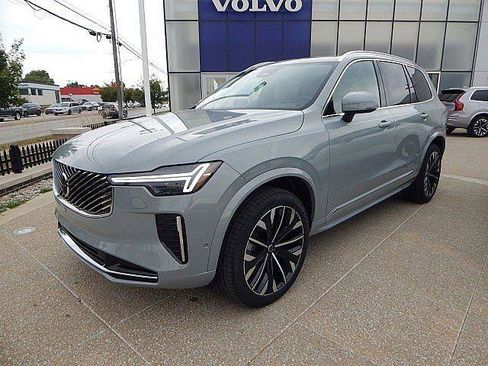 New 2026 Volvo XC90 B6 Plus w/ Protection Package Premier AWD/4WD image 3