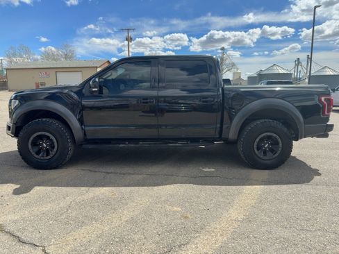 Used 2018 Ford F150 Raptor w/ Equipment Group 802A Luxury AWD/4WD image 4