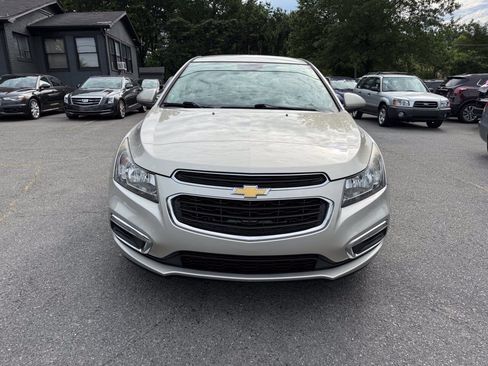 Used 2015 Chevrolet Cruze LT FWD image 3